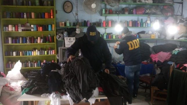 tenia un taller clandestino de ropa en la plata, hacia trabajar nenes y estaba colgada de la luz