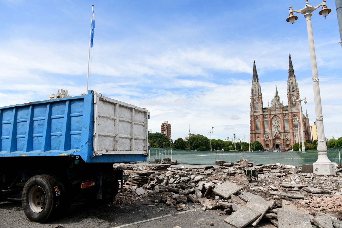 Obras en Plaza Moreno (3).jpg