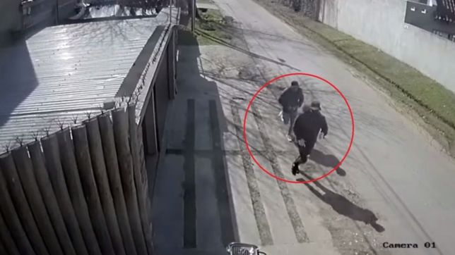 salio a comprar el pan, dos ladrones entraron a su casa, atacaron a su esposa y le robaron