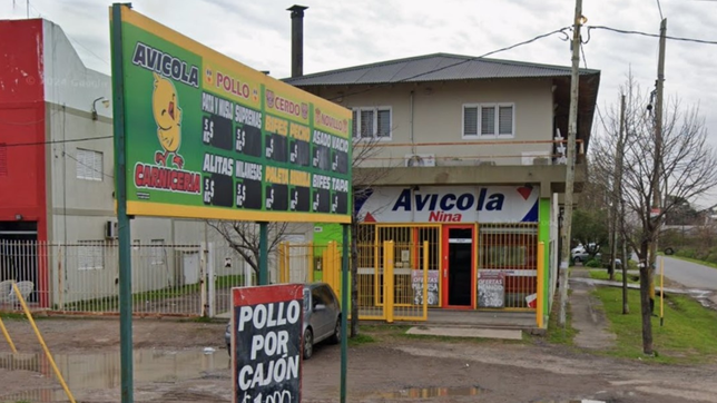 ladrones armados intentaron robar en una avicola de la plata y le dispararon a un agente penitenciario