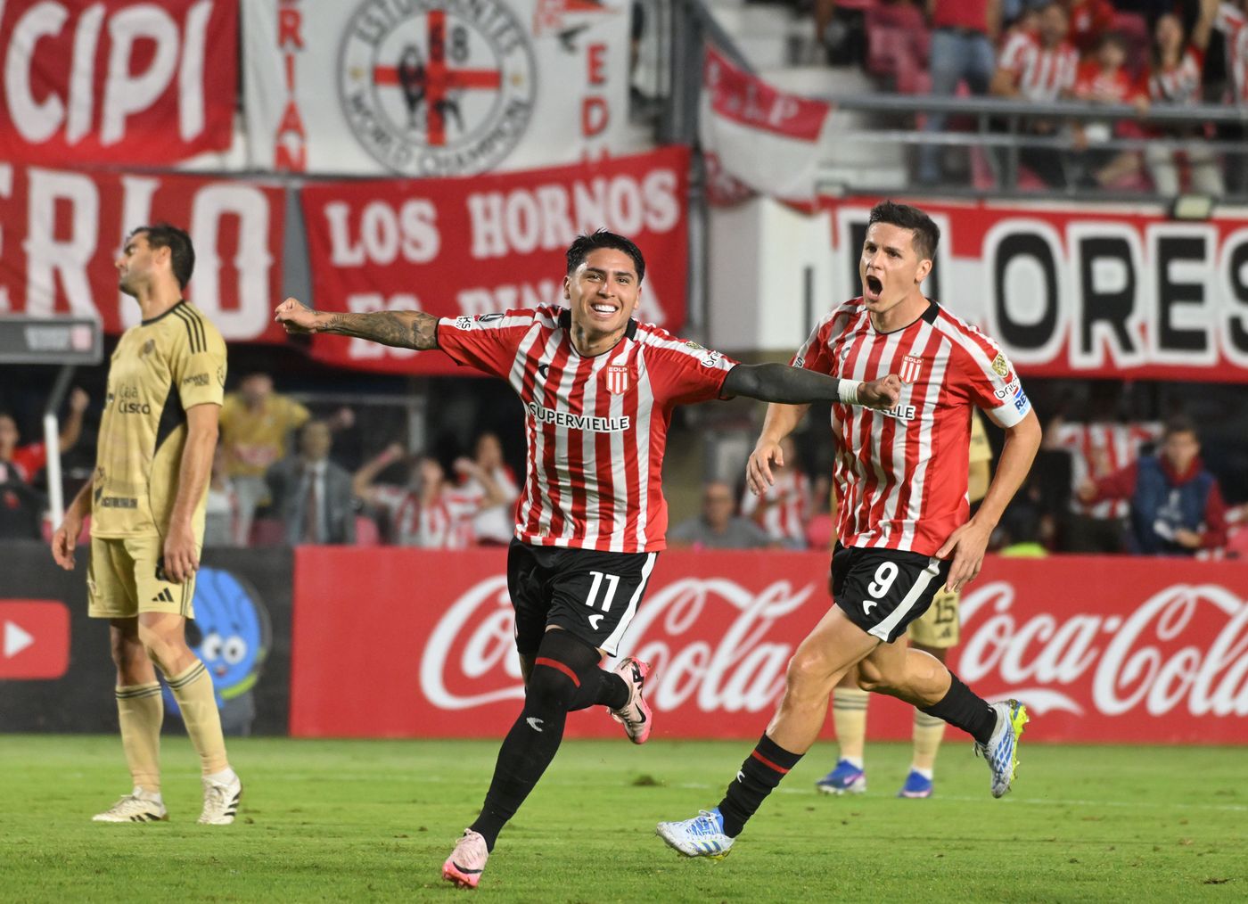 Estudiantes Cusco Farias festejo gol