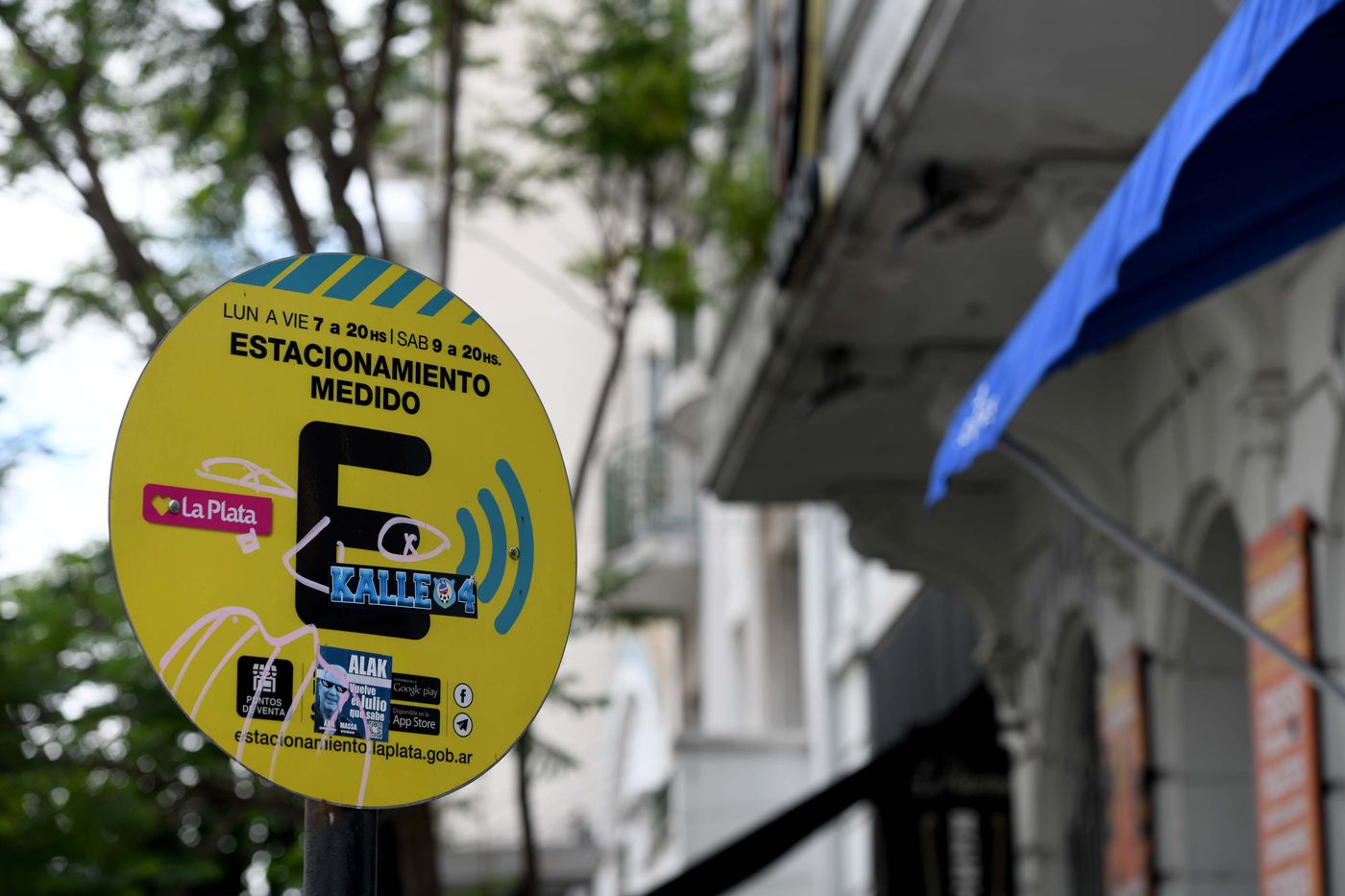 Estacionamiento medido -0112.JPG