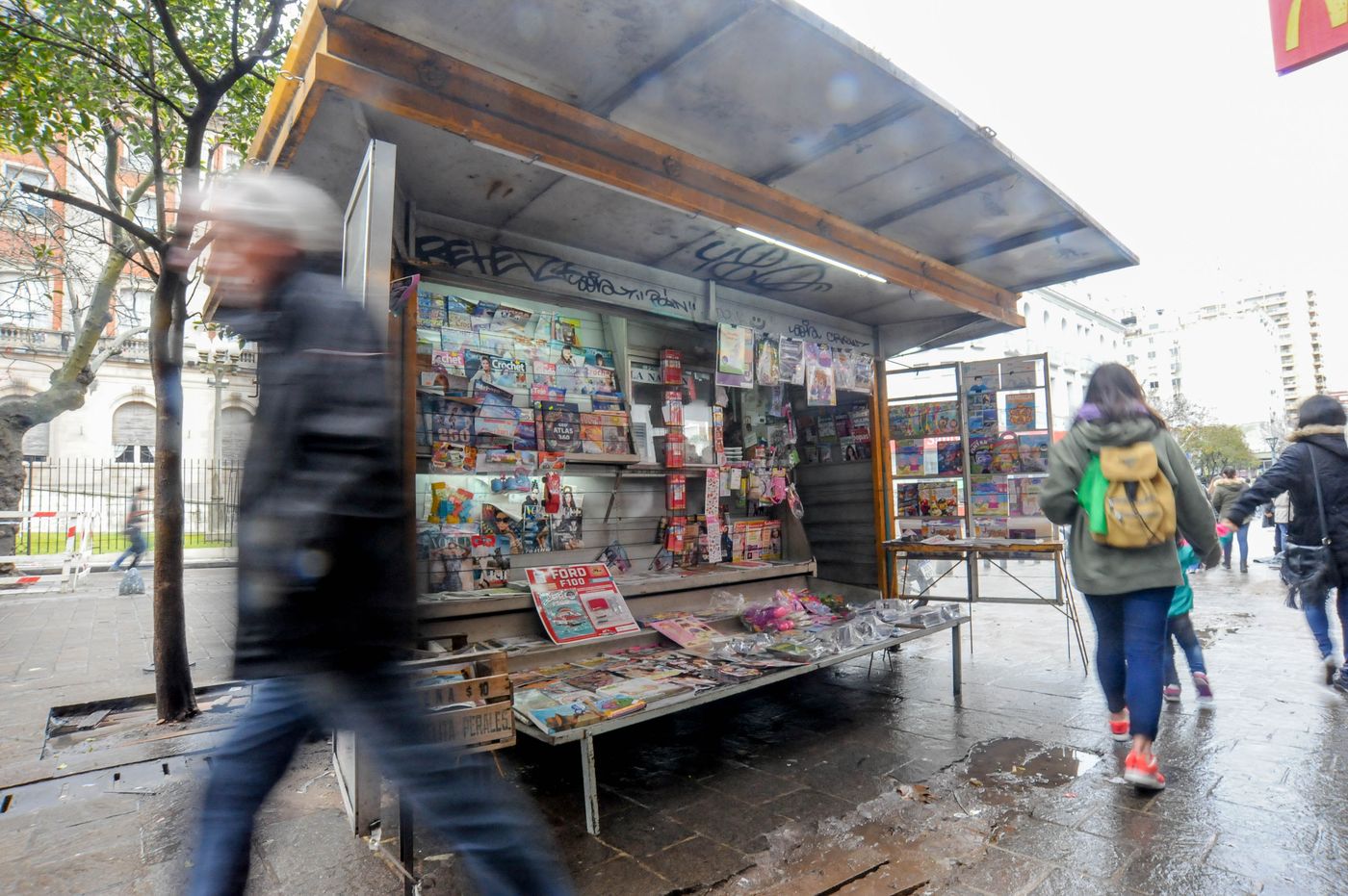 Kioscos de diarios y revistas (1).jpg