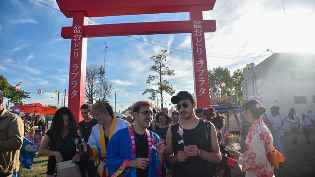 ¿que micros llegan hasta colonia urquiza y cual es la mejor manera para ir en auto?