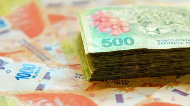 una empresa pagara a sus empleados un bono de mas de un millon de pesos