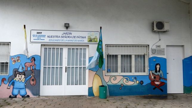 terror en un jardin de la plata: la docente acusada de amordazar nenes ira a la justicia