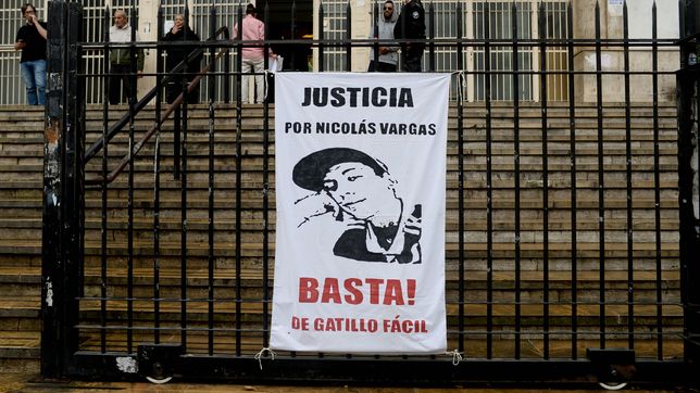 ampliaron la acusacion en el juicio oral a un policia de la plata por un presunto caso de gatillo facil