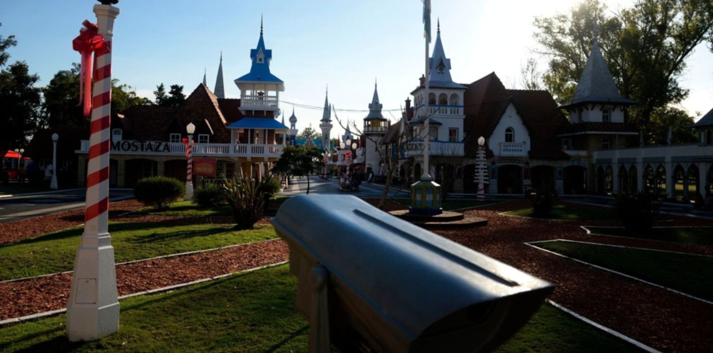 1599489180177.jpg?x=7&y=202&width=1486&height=743&rotate=0&scaleX=1&scaleY=1&ow=1500&oh=997&&cw=1920&ch=950