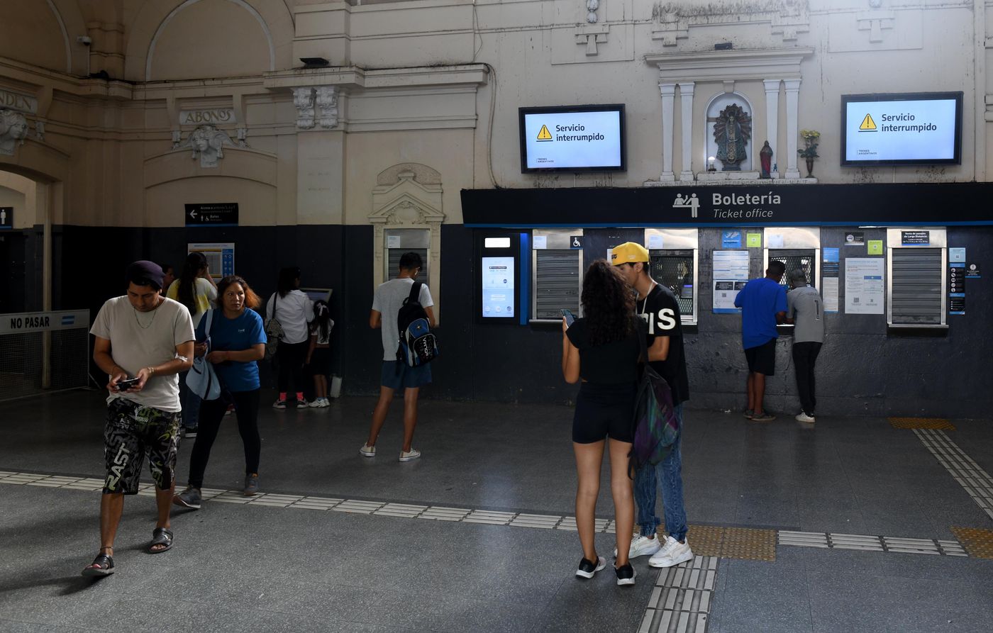 Paro de trenes (8).JPG