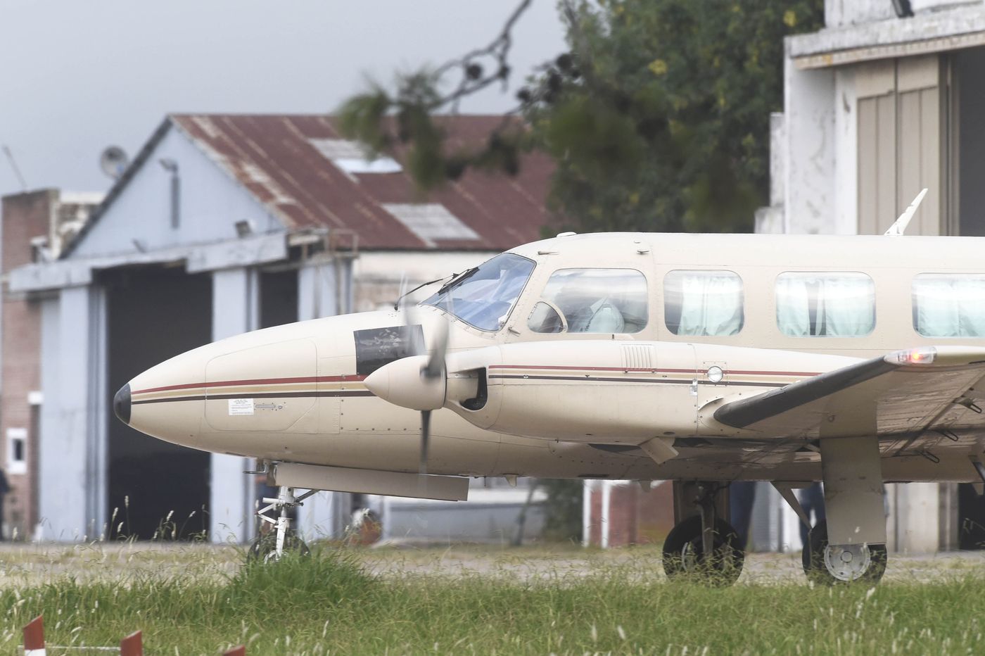 Los especialistas remarcaron el impulso comercial que podría generar un aeropuerto de estas características en La Plata