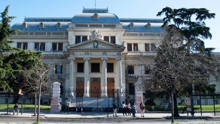Suspendieron la aplicación de la ley que limita la reelección de intendentes en Provincia