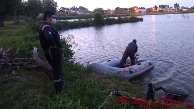 sigue la desesperada busqueda del hombre que desaparecio en una cantera de berisso
