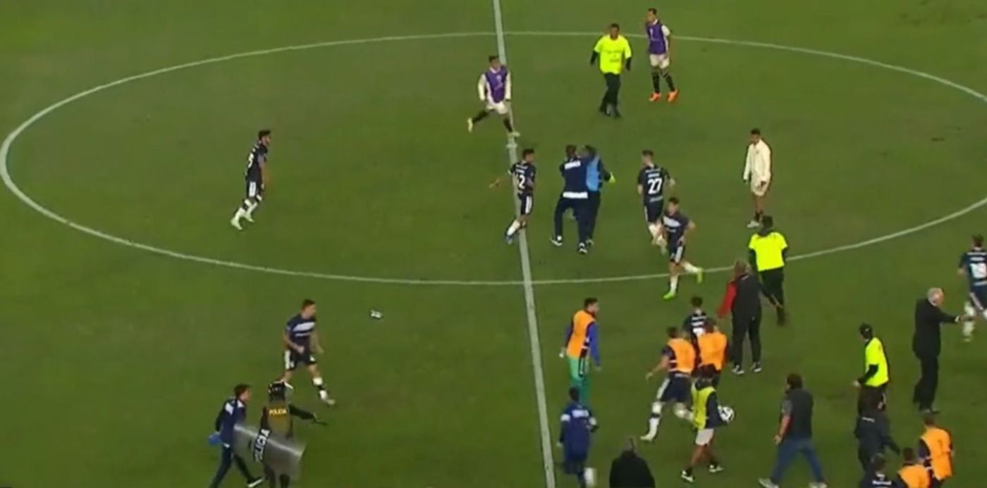 Batalla campal Gimnasia