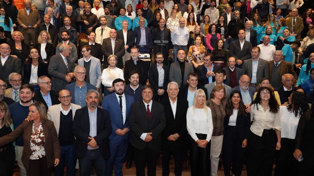 asumio el nuevo decano y el peronismo gobierna por primera vez en la facultad de medicina