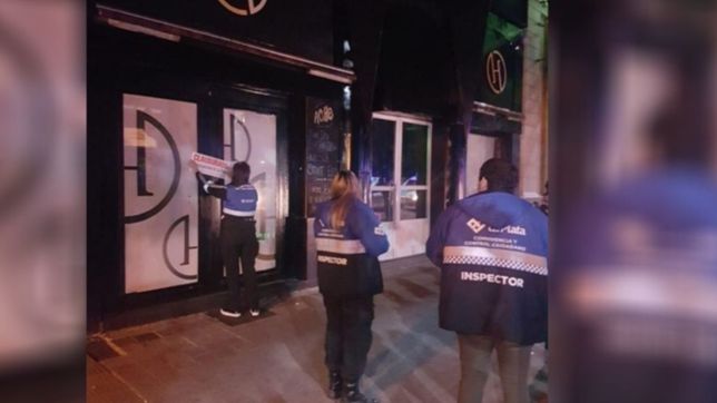 clausuraron dos bares y una fiesta clandestina masiva en la plata