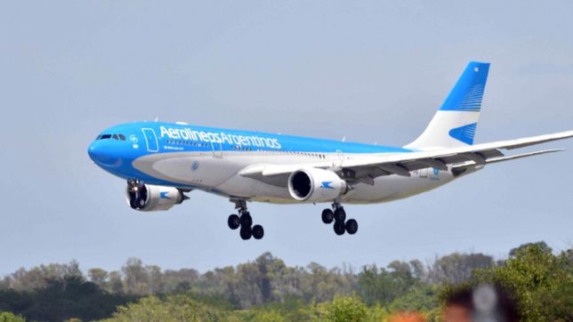 despega el cuarto vuelo de aerolineas para traer mas vacunas sputnik v