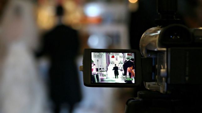 estafaron a una pareja de medicos de la plata y les robaron sus ahorros para casarse