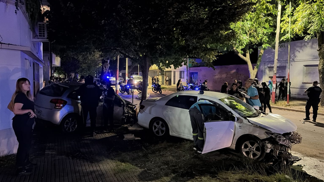 una persecucion policial termino con un fuerte choque, heridos y tres detenidos