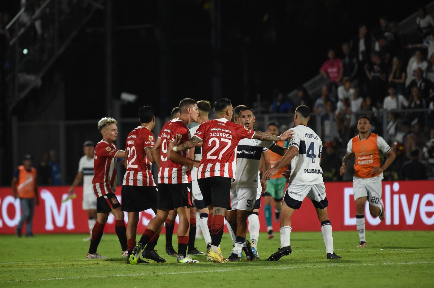 Gimnasia Estudiantes final caliente.jpg