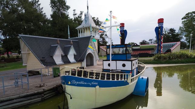 el astillero rio santiago reparara el tren y el barquito de la republica de los ninos