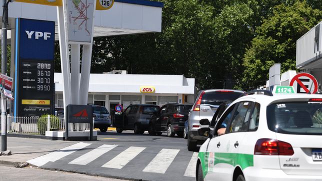 acuerdan la importacion de diez barcos de combustible para garantizar el abastecimiento