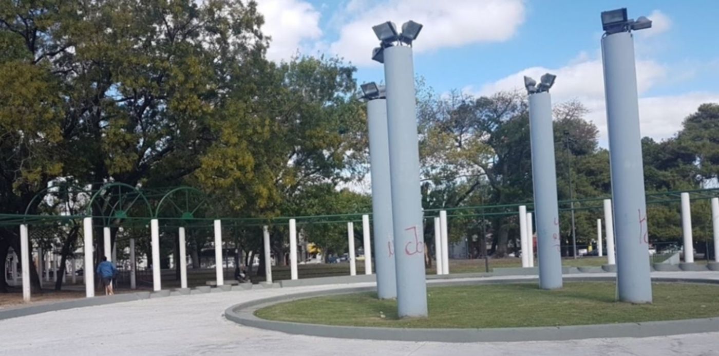 1534367118427.jpg?&cw=1920&ch=950