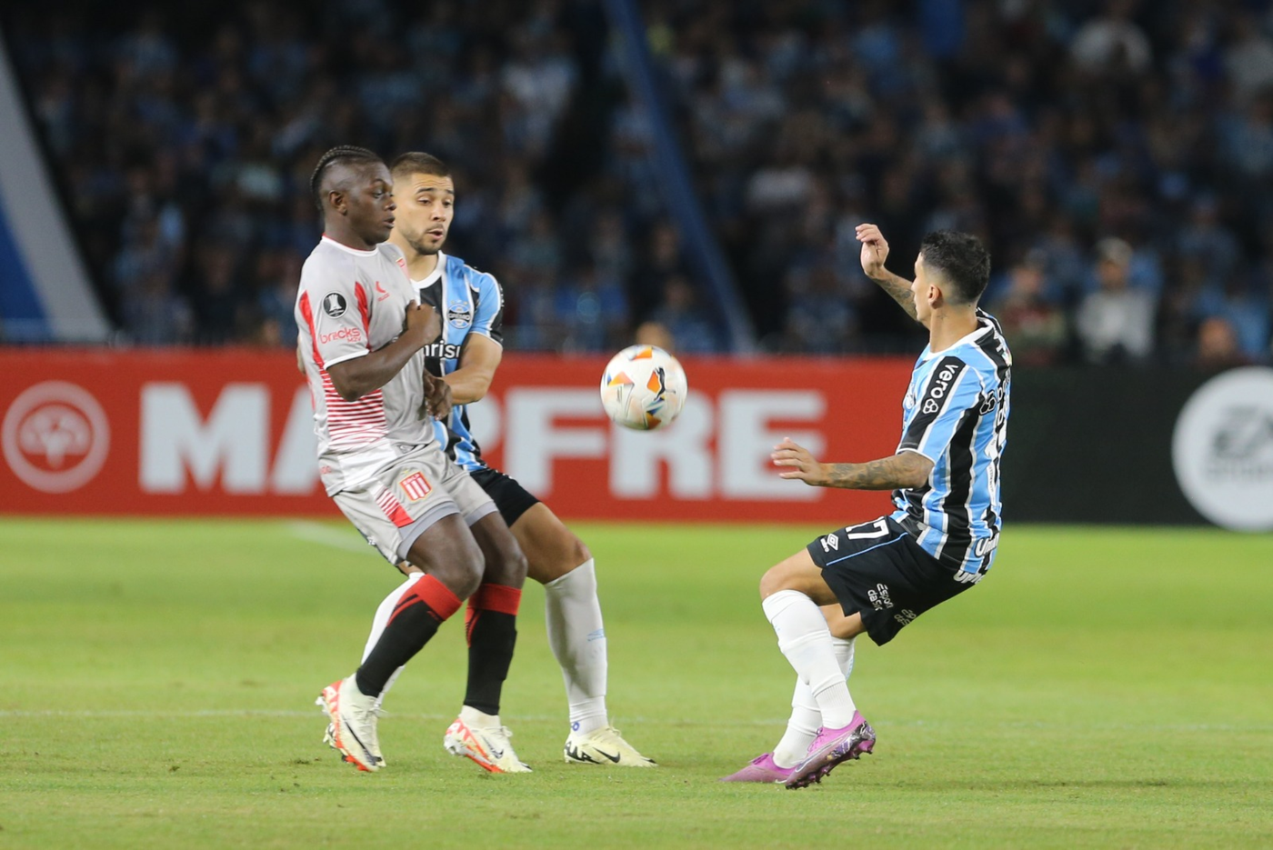 Estudiantes pierde con Gremio por la Copa Libertadores