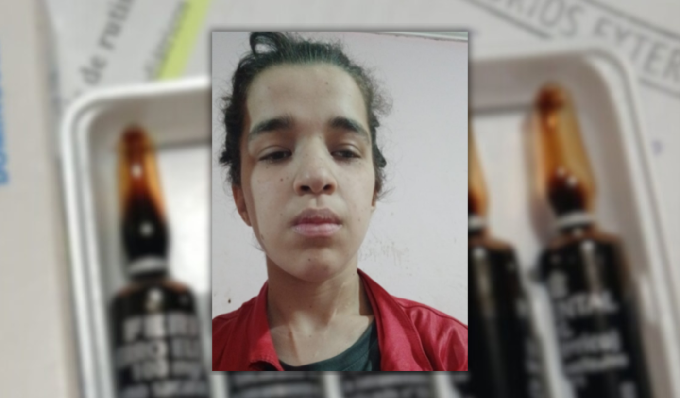 Candela joven con parálisis cerebral portafda
