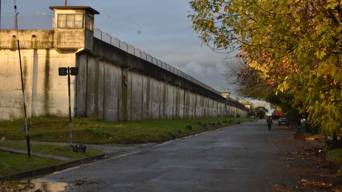 Investigan cómo fue que se desencadenaron estos episodios de violencia en la Unidad 9 de La Plata Investigan cómo fue que se desencadenaron estos episodios de violencia en la Unidad 9 de La Plata