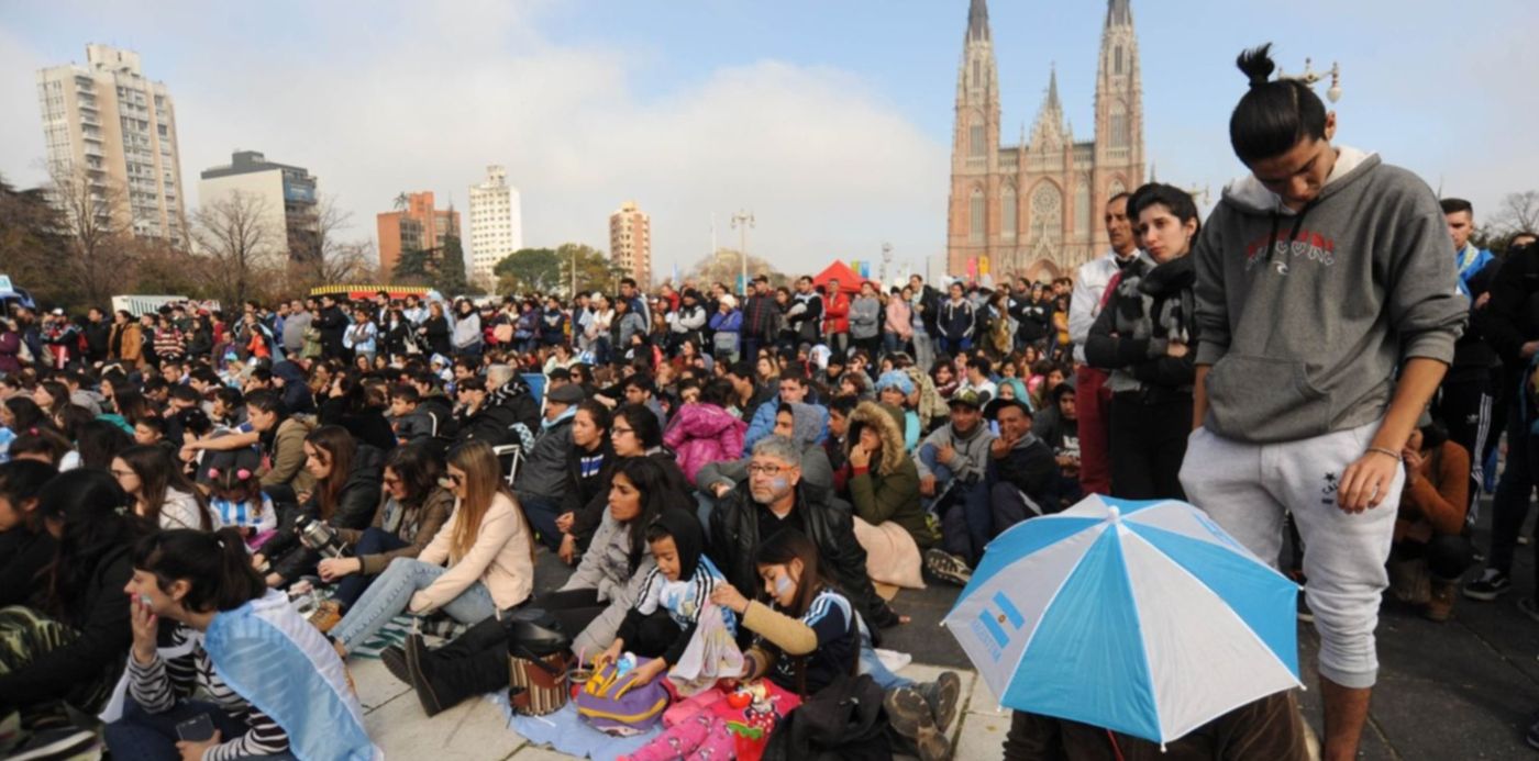 1530376891168.jpg?scaleX=1&oh=998&height=740&y=93&width=1479&rotate=0&scaleY=1&ow=1500&x= 3&&cw=1920&ch=950