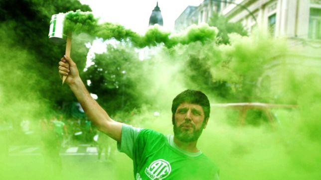 el gobierno bonaerense y gremios estatales se reunen para terminar el ano con otra suba