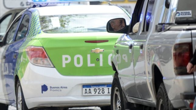 le pegaron una patada a un joven para robarle la bicicleta en la plata