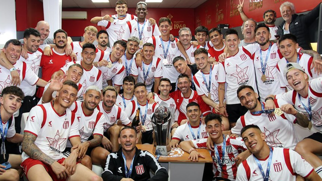 un jugador que se fue a prestamo desde estudiantes arreglo un nuevo contrato en busca de continuidad