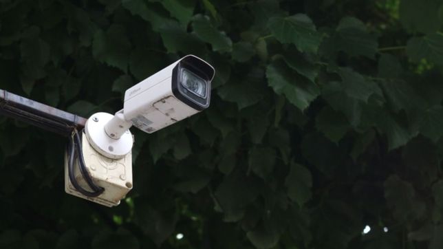 colocaron nuevas camaras de fotomultas en dos puntos clave de la plata