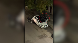 dramatico robo en la plata: le pusieron un arma en el pecho y escaparon con su auto dramatico robo en la plata: le pusieron un arma en el pecho y escaparon con su auto