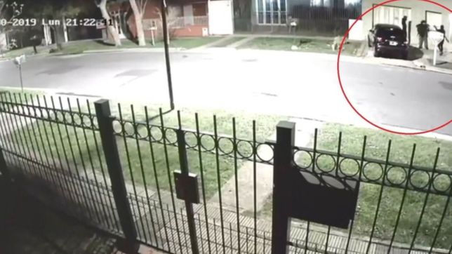 asalto a un joven en tolosa y cayo en un control por llevar la misma ropa con la que habia robado