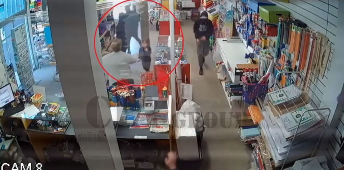 Robo en librería de Gonnet