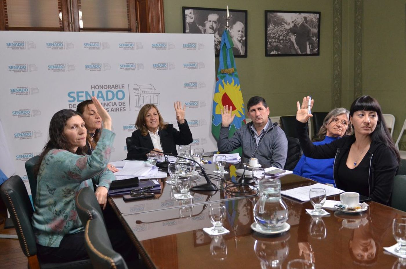 La comisión de Trabajo del Senado dio despacho favorable al proyecto para proteger los salarios de los estatales sobreendeudados