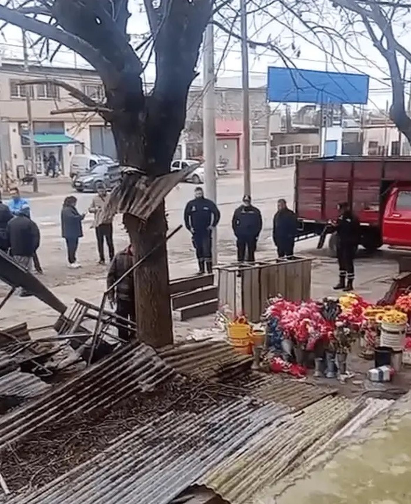 La Secretar&iacute;a de Seguridad de la Municipalidad de La Plata levant&oacute; el puesto de flores