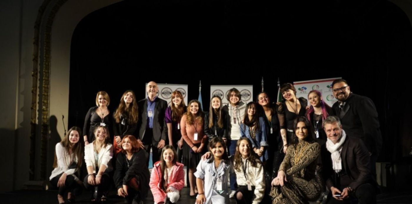 1635774516647.jpeg?&cw=1920&ch=950