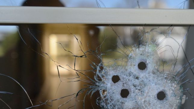 el relato del vecino que asistio a la chica baleada por un policia en villa elvira