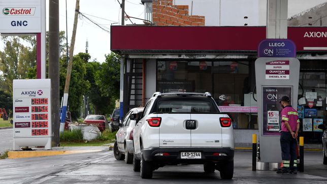 los trucos para ahorrar dinero al cargar combustible