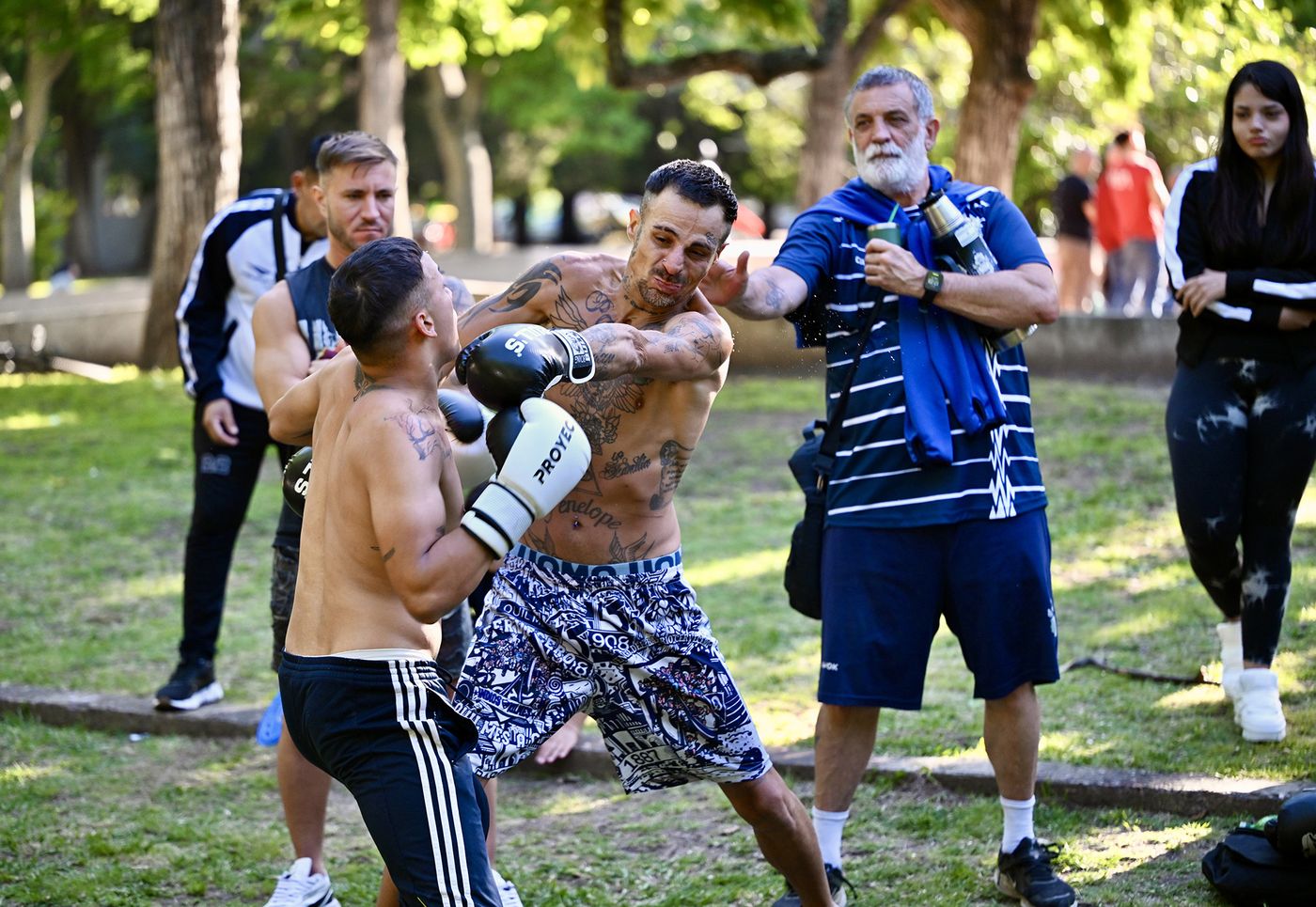 La Def Jam se organiza todos los sábados en el Bosque de La Plata.