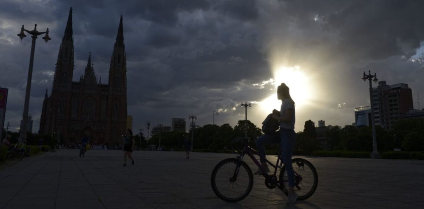 1636407729612.jpeg?x=10&y=194&width=1480&height=740&rotate=0&scaleX=1&scaleY=1&ow=1500&oh=1001&&cw=1920&ch=950