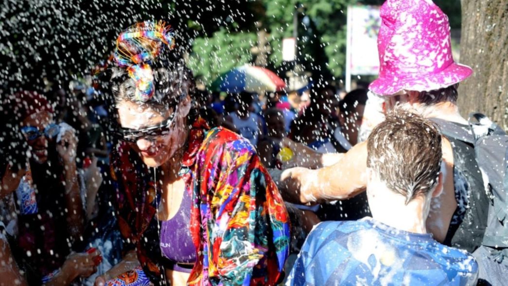 Vilma Palma, Bersuit, Los Charros, Tambó Tambó y Jambao en el carnaval de la Repu