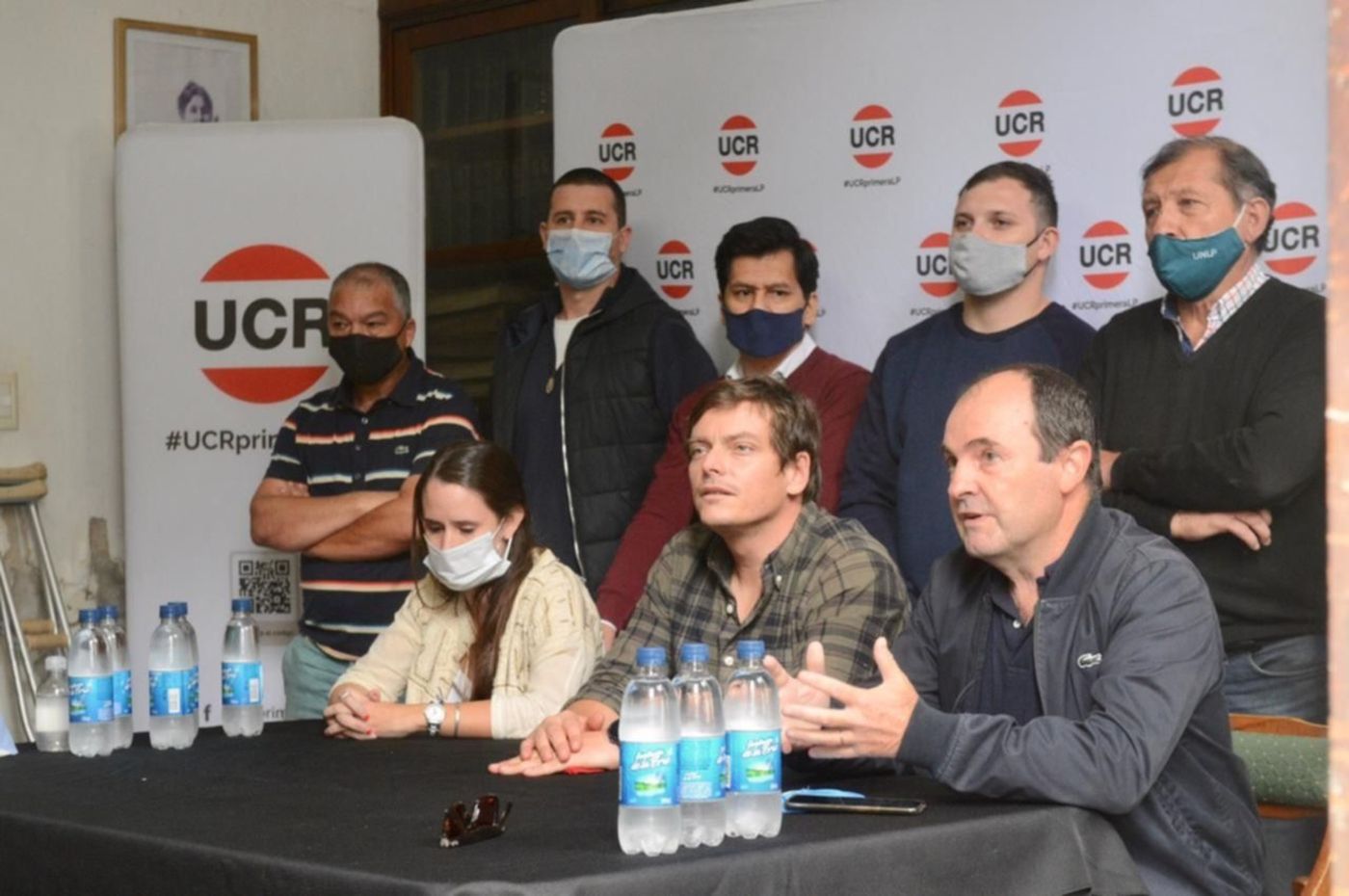 UCR La Plata Pablo Nicoletti - UCR La Plata Pablo Nicoletti Julia Marcó Alejandro Etchegaray
