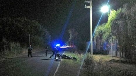 Un expolicía mató a un ladrón que intentó robarle la moto