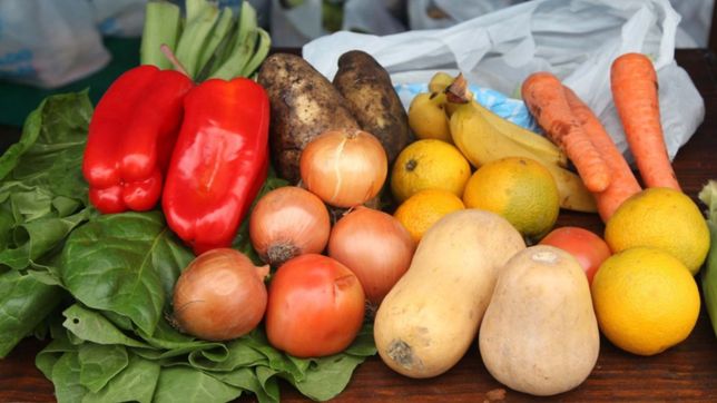 tras el acuerdo por la carne, el gobierno negocia precios accesibles de frutas y verduras