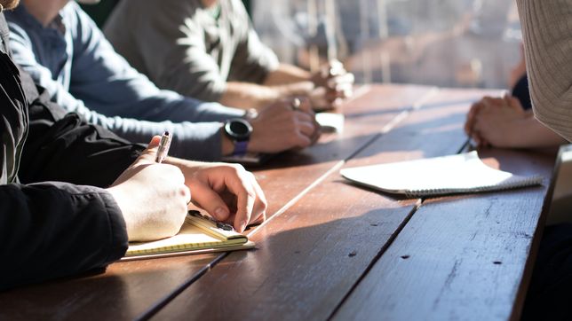 empresa multinacional busca jovenes profesionales en la plata: ¿que perfiles recluta?