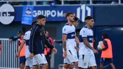 Gimnasia perdió 3 a 0 contra Huracán y llegó a la tercera derrota al hilo